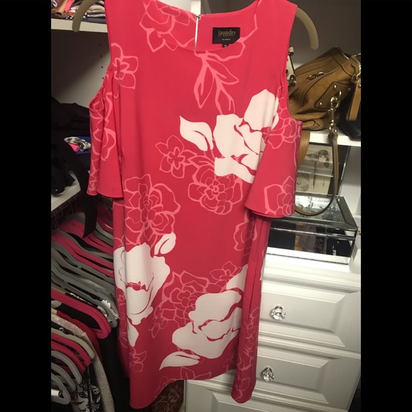 Dress - cold shoulder - Picture 1 of 4